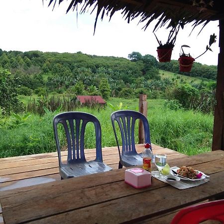 Mr Pov Home Stay Banlung Екстер'єр фото