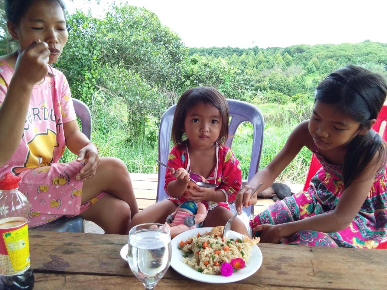 Mr Pov Home Stay Banlung Екстер'єр фото